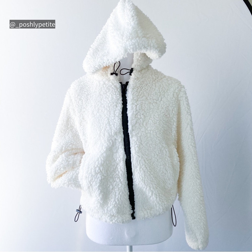 COPY - Divided XS white sherpa hooded jacket with pockets